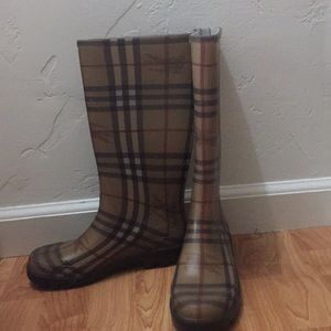 Burberry rain boots